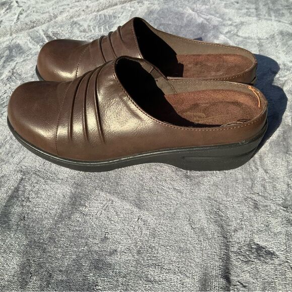 Easy Spirit Brown Slide Clogs‎ Shoes Sz 10 free ship - Picture 1 of 8
